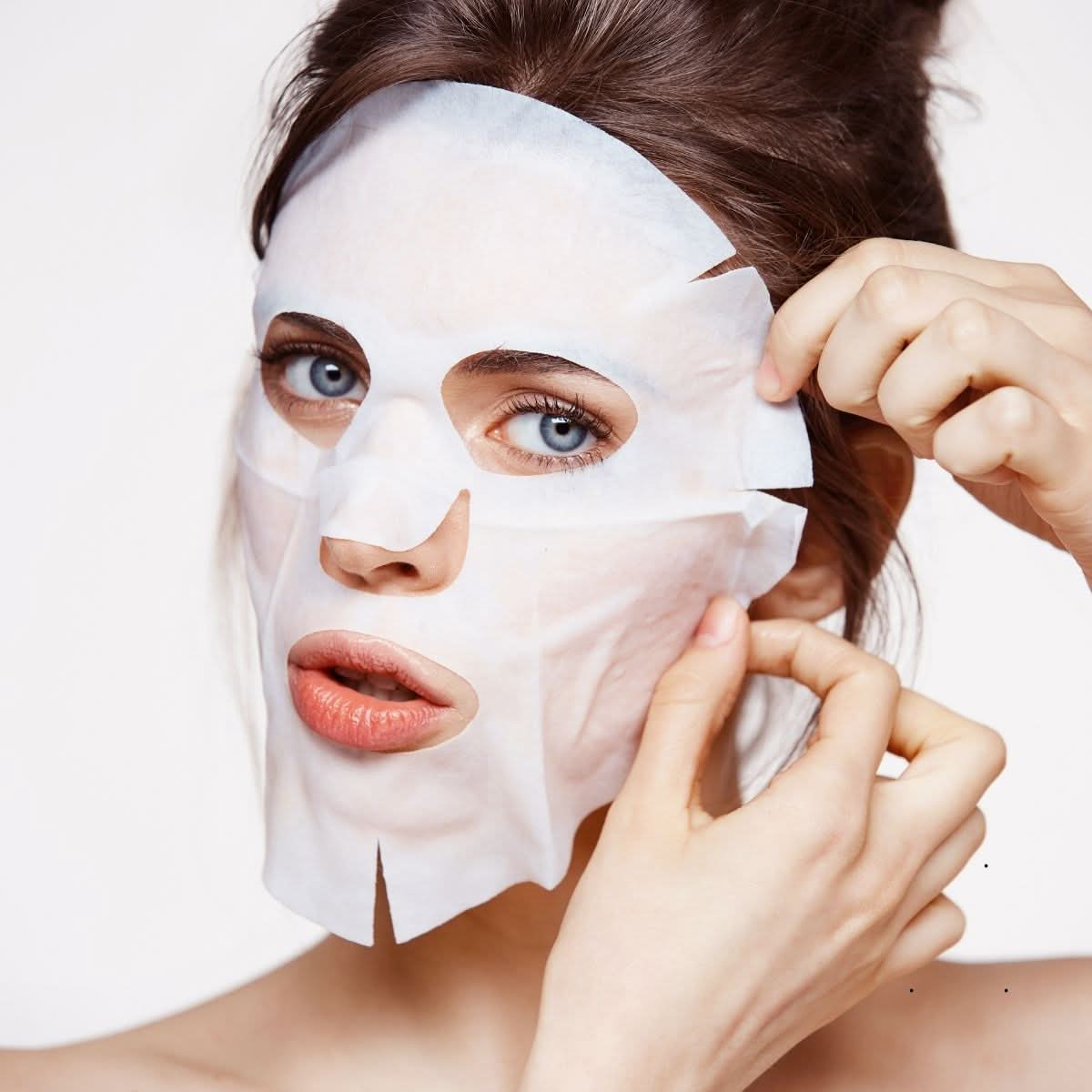 Frudia Air Mask 24 Snowy Korean Skincare | VELVET GLOW