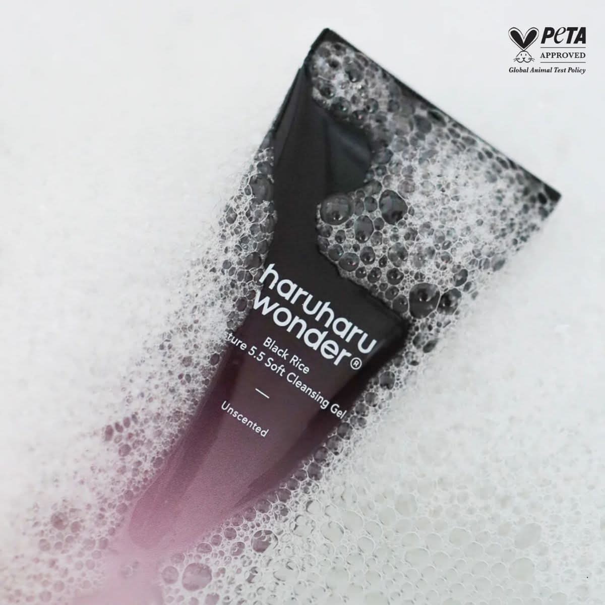 haruharu wonder Black Rice Moisture 5.5 Soft Cleansing Gel Korean Skincare | VELVET GLOW