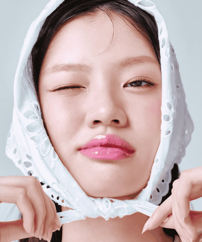 TOCOBO Juicy Berry Plumping Lip Oil – 17 BERRY MILK Korean Skincare | VELVET GLOW